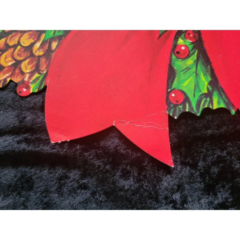 New Vintage Carrington Christmas Wreath Paper Die Cut Wall Decor 18